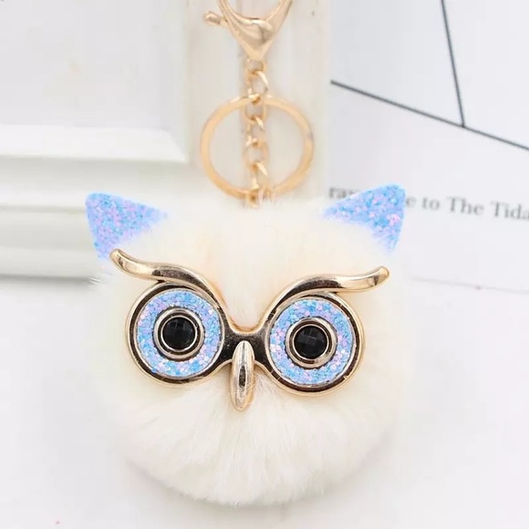 Fluffy Owl with Glasses Pom Pom Keychain - Picture 5 of 10